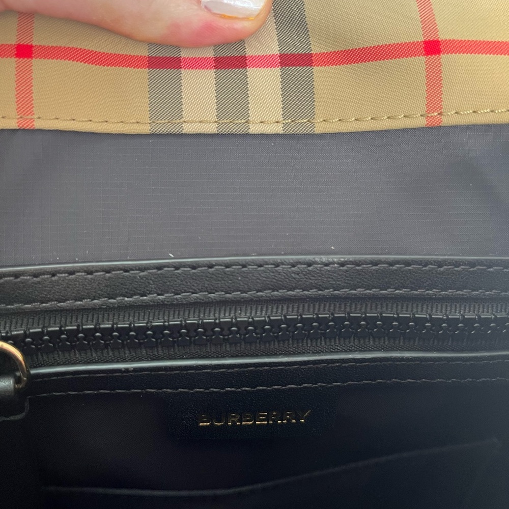 Authentic Burberry check backpack - Picture 5 of 5